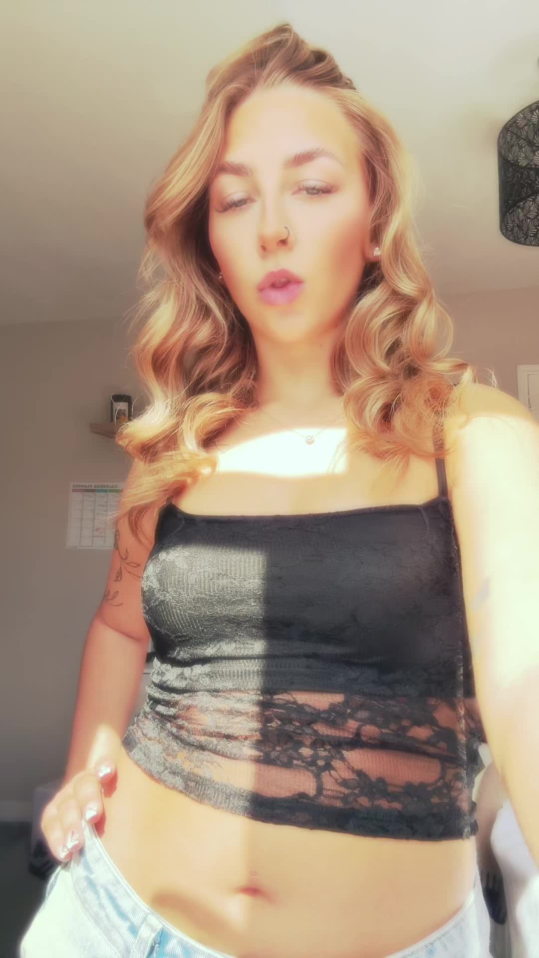 @MeganXo