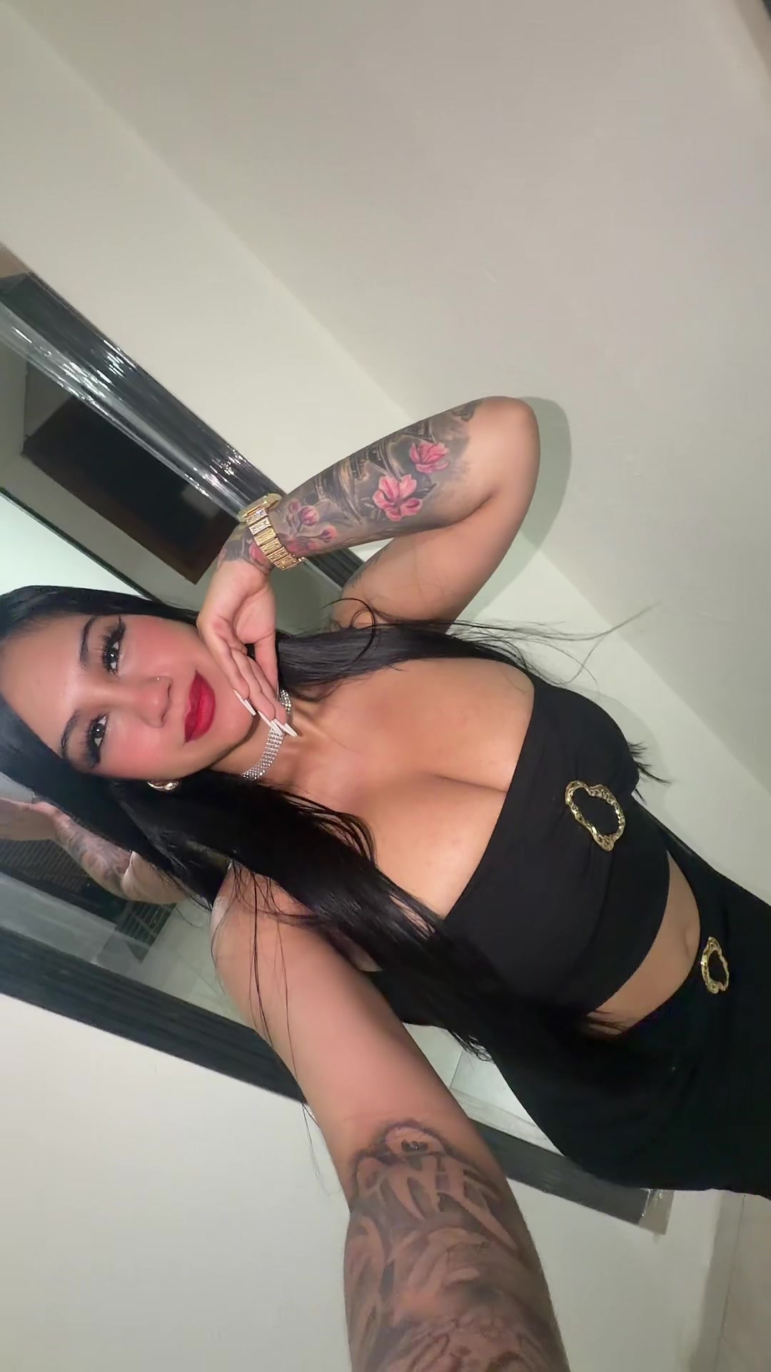 @loredaxxa