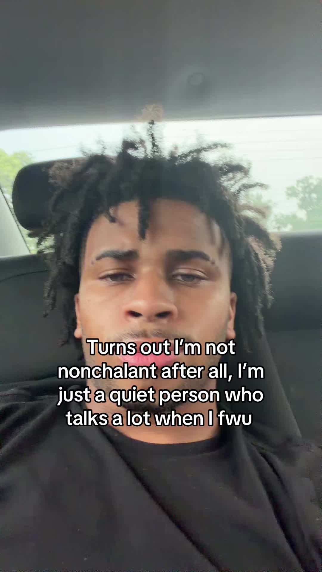 @￴
