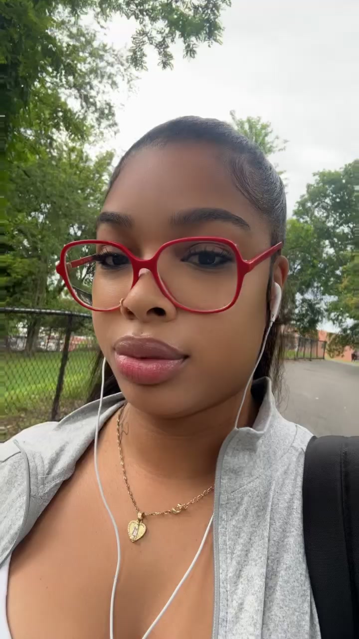 @Prettyincharge