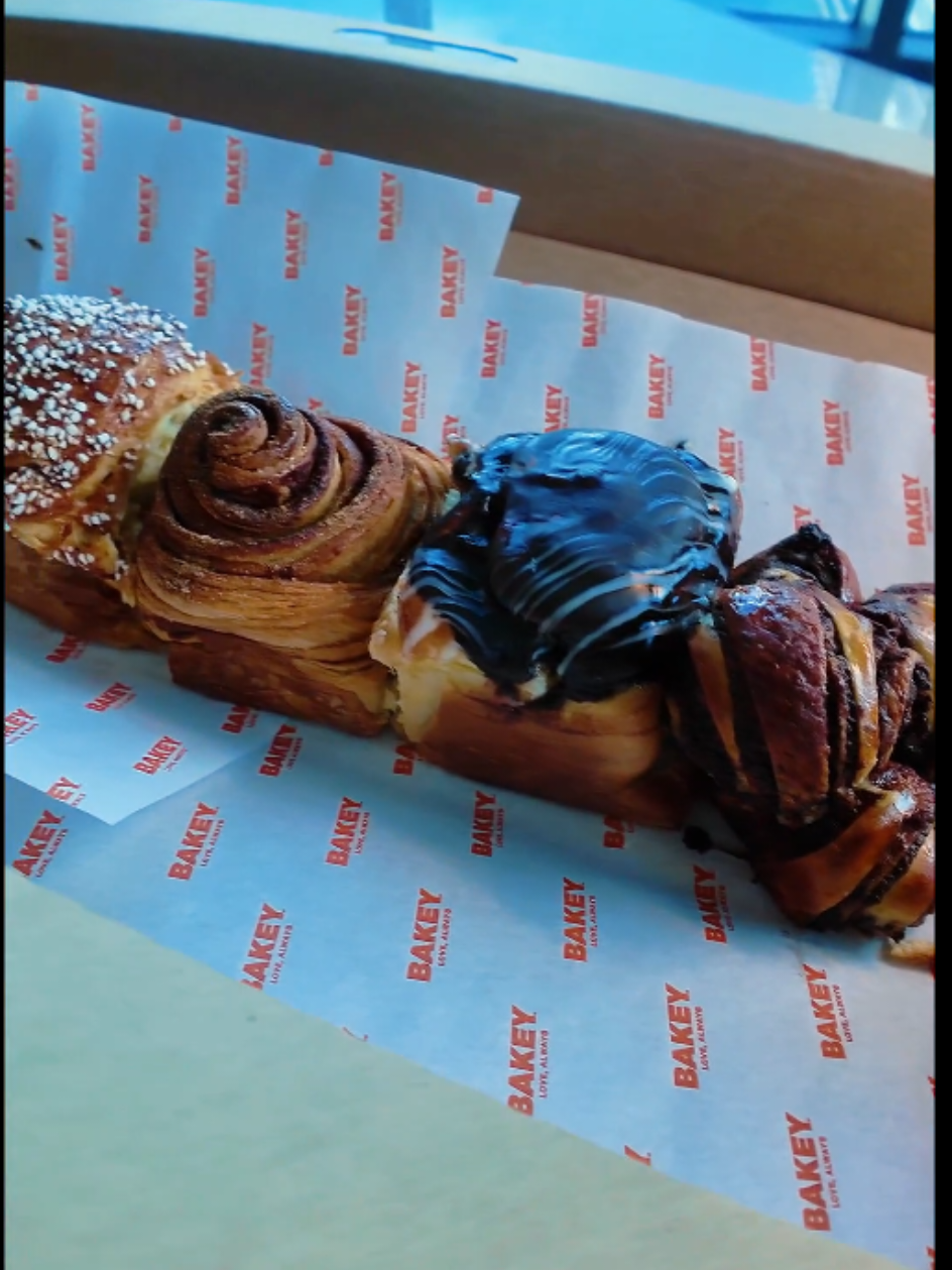 @Chris CARESNONE The Babka 👑