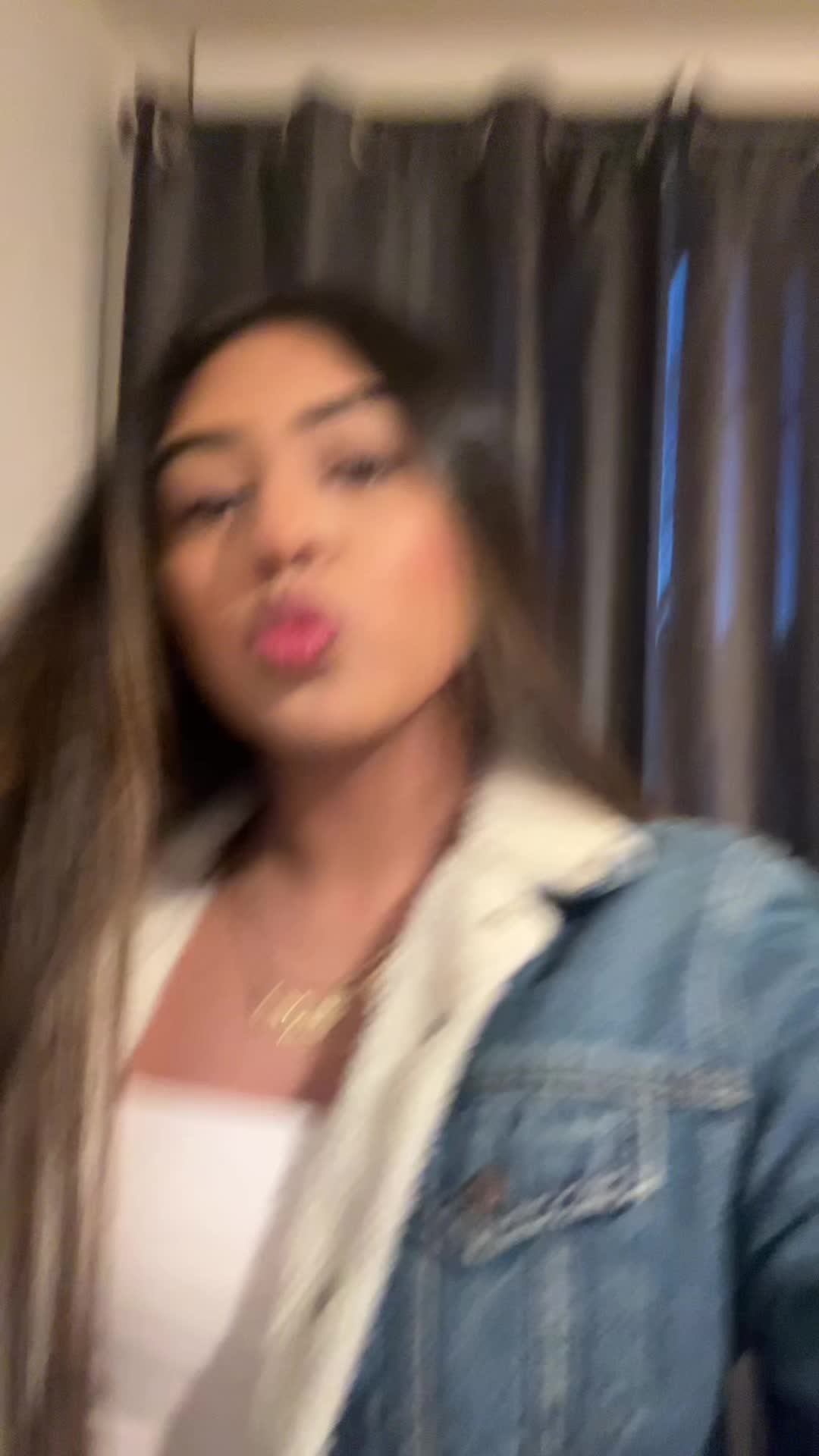 @️