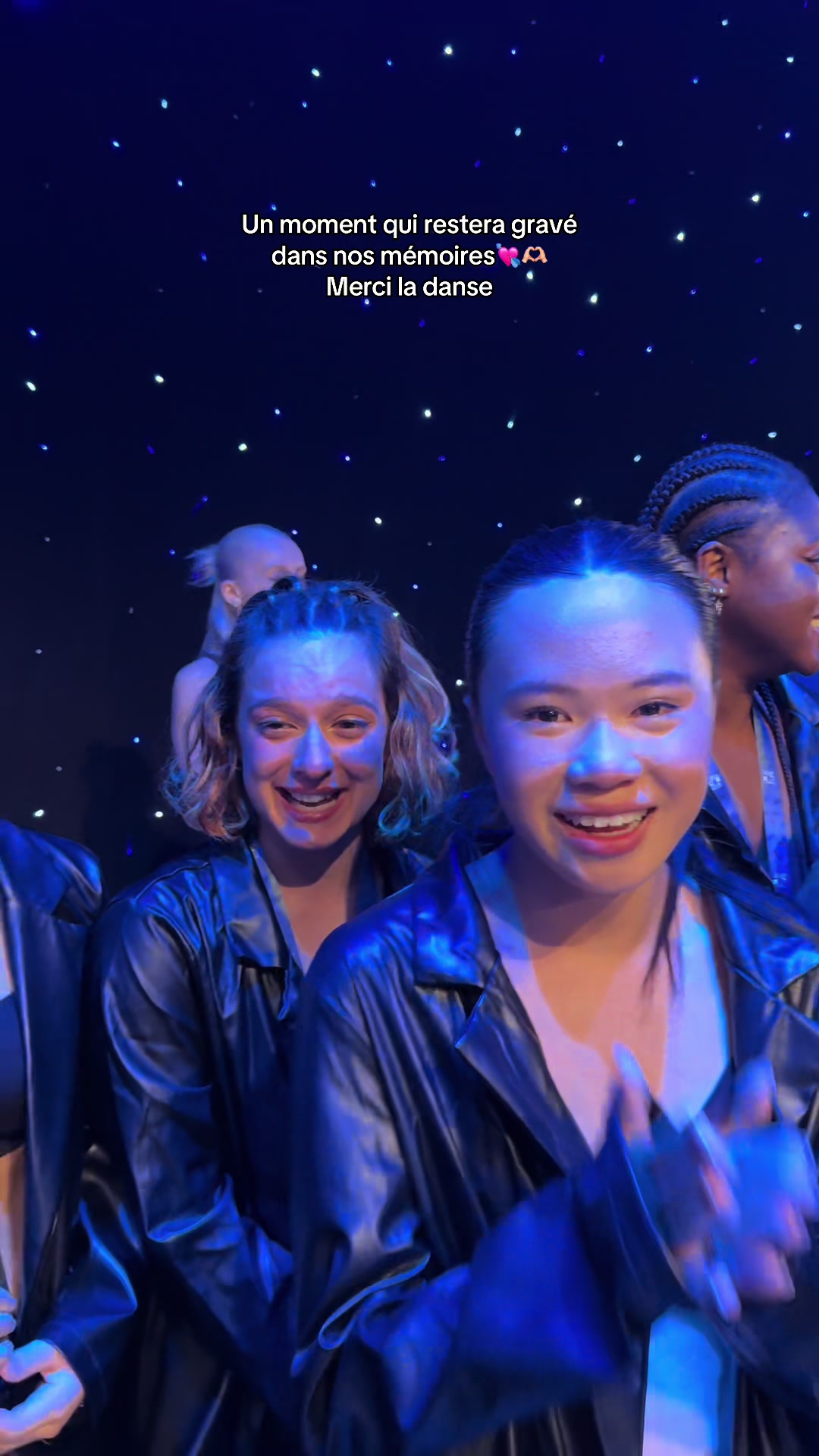 @NEEDS DANCE CREW