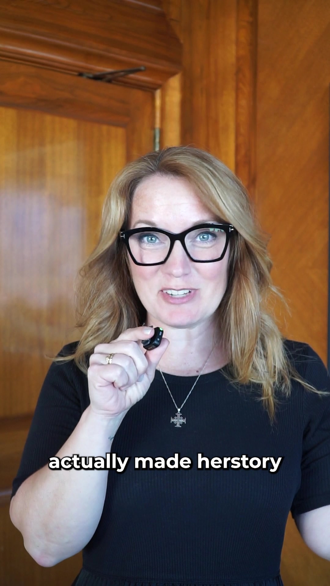 @suplindseyhorvath