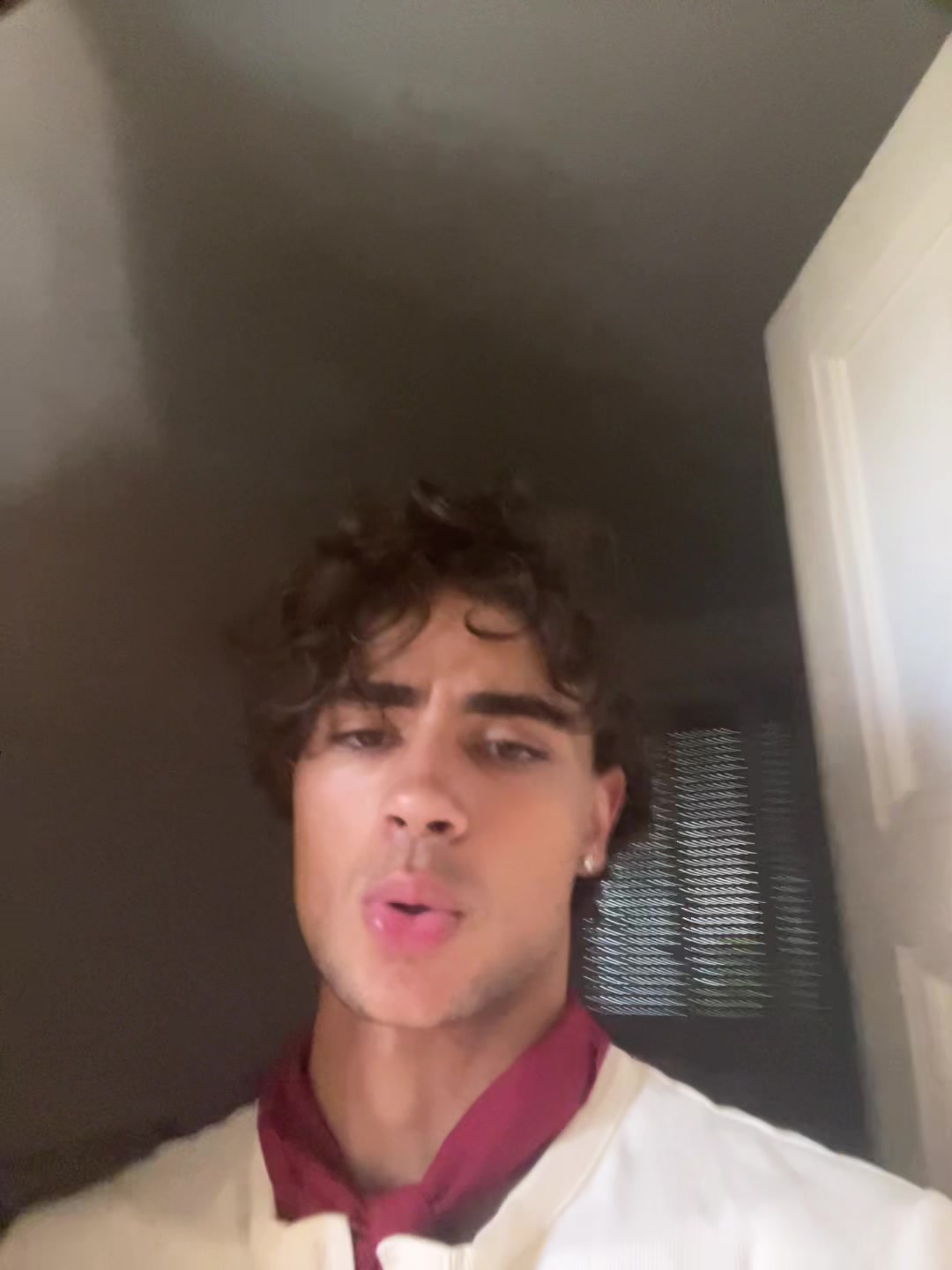 @Roméo
