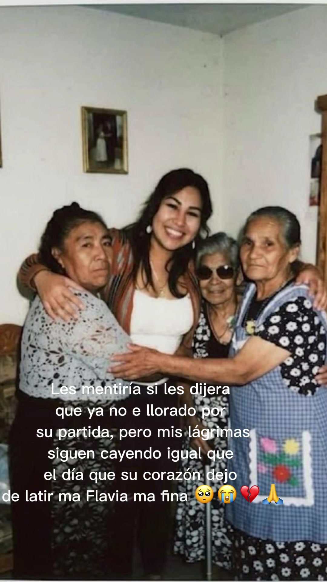 @Echeverria RosArely🌹🎈📸👩&zwj;🎨