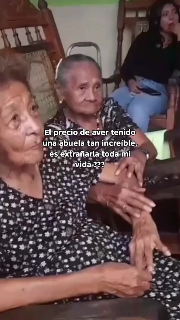 @Elly Vallecillo