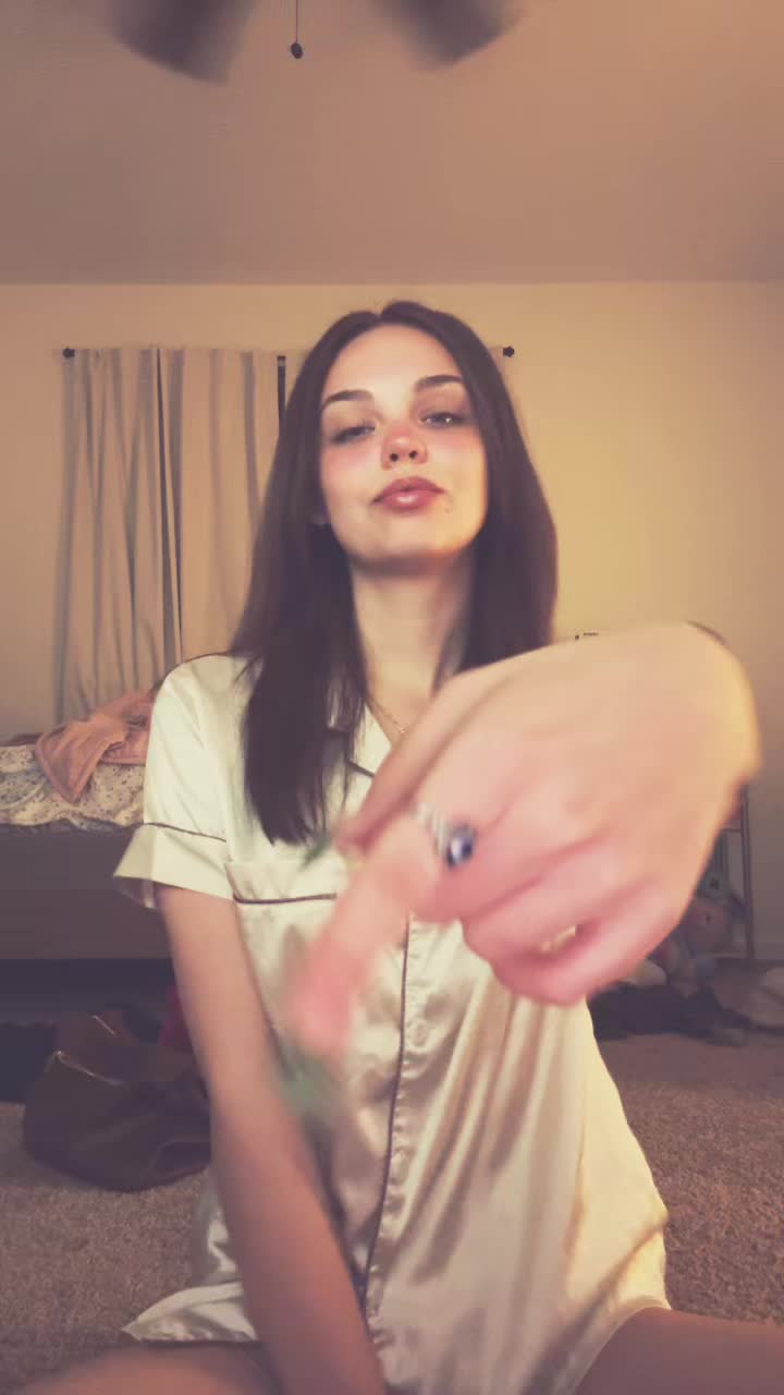 @_jellybexn_