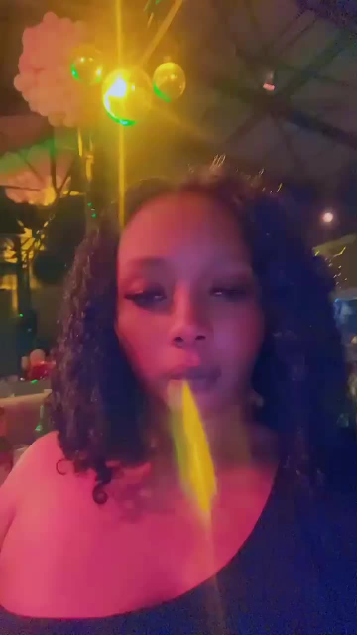 @Tracy bae 🦋♥️