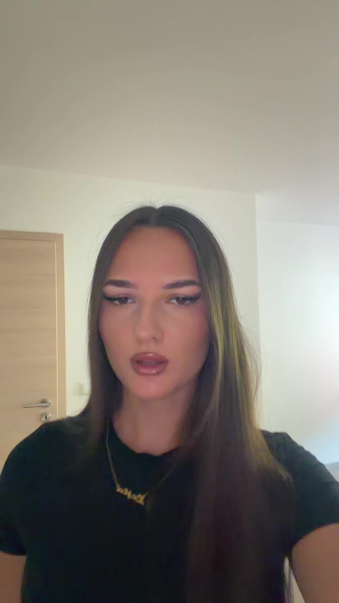 @𝐋𝐕