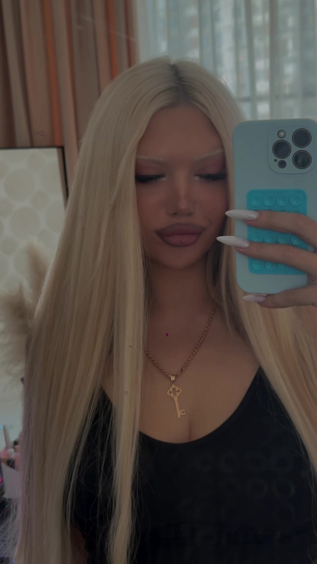 @kr1stinw