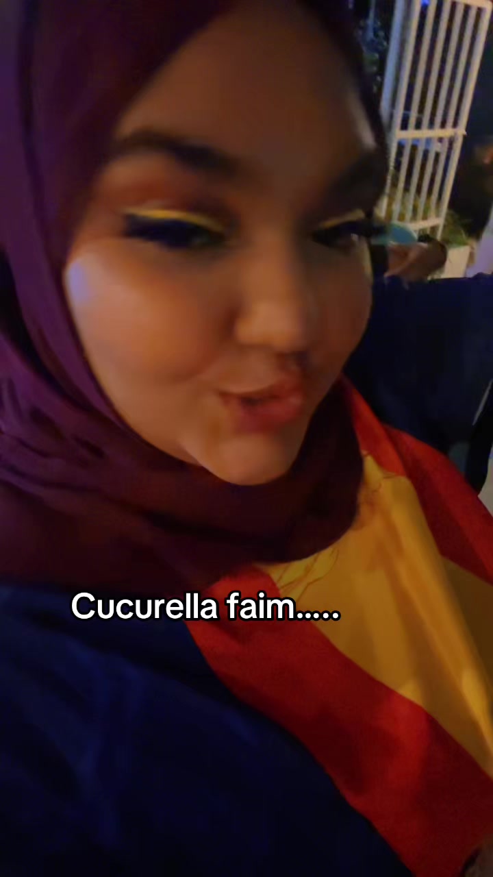 @🧕🏼