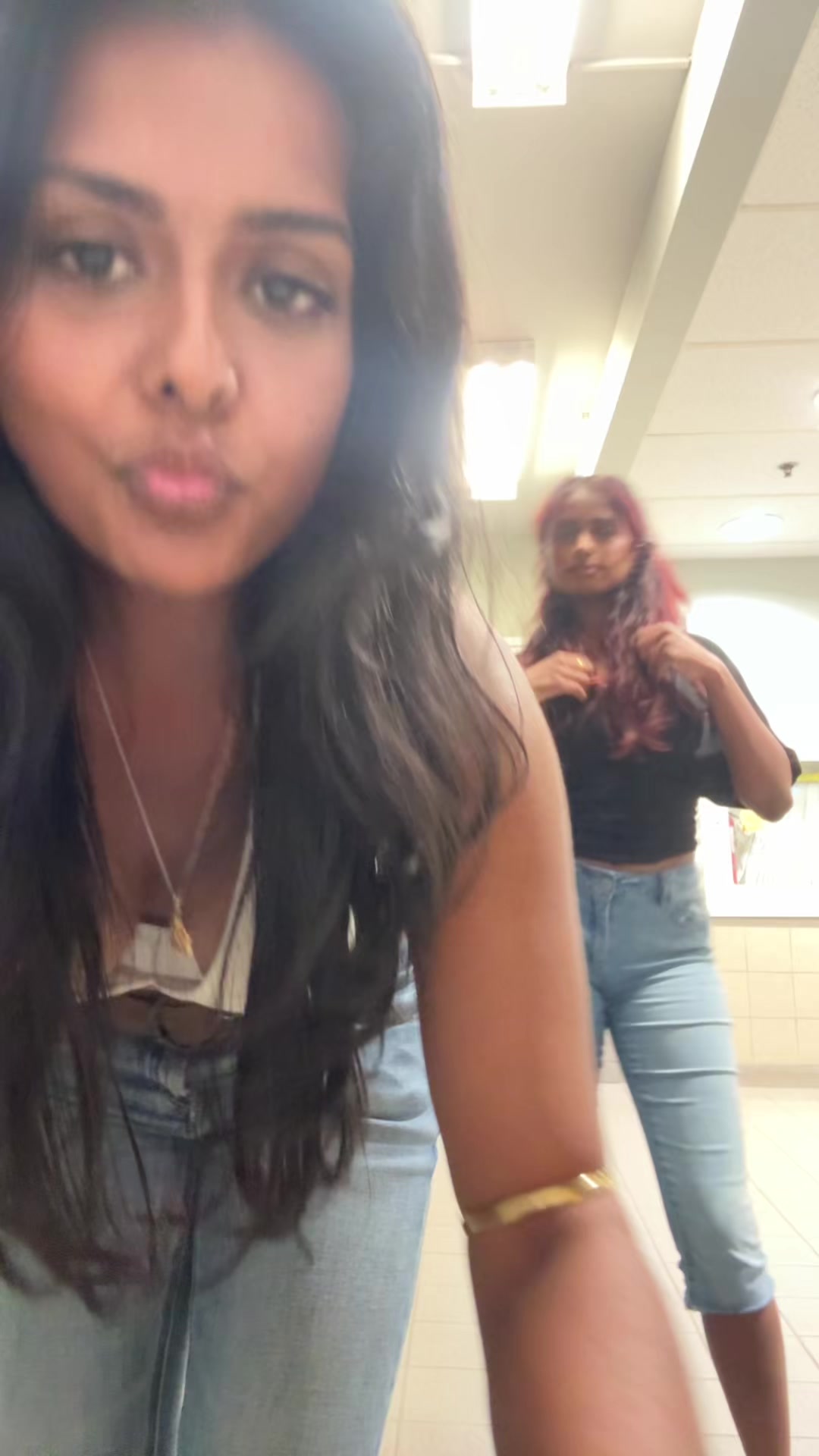 @thipashini