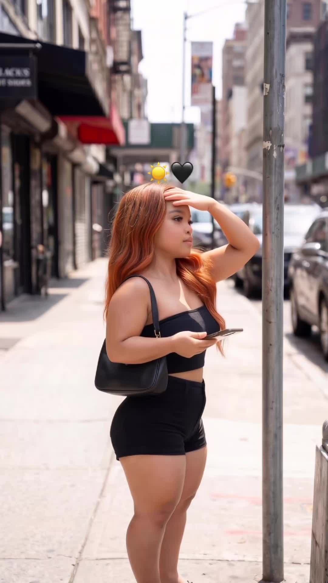 @petite pauline