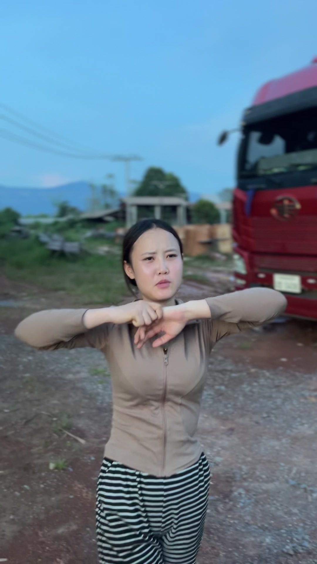 @ພີ່ກ໋ອງ