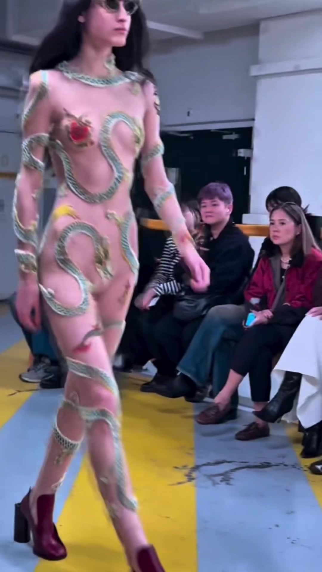 @Fashion Bomb Daily