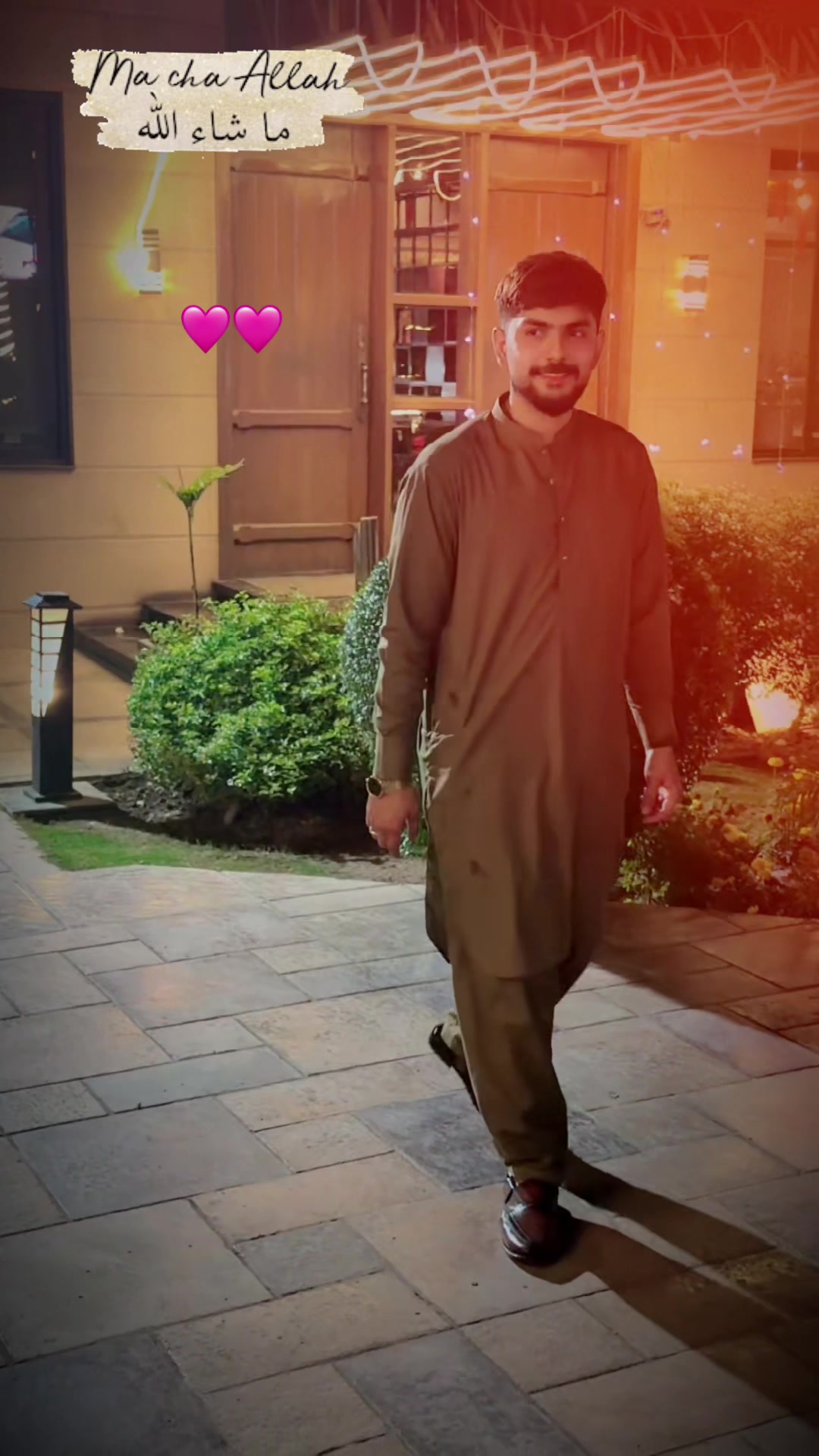 @ĶáMřàṈ Śħoèş.👠👜Offïćáł.♥️👑