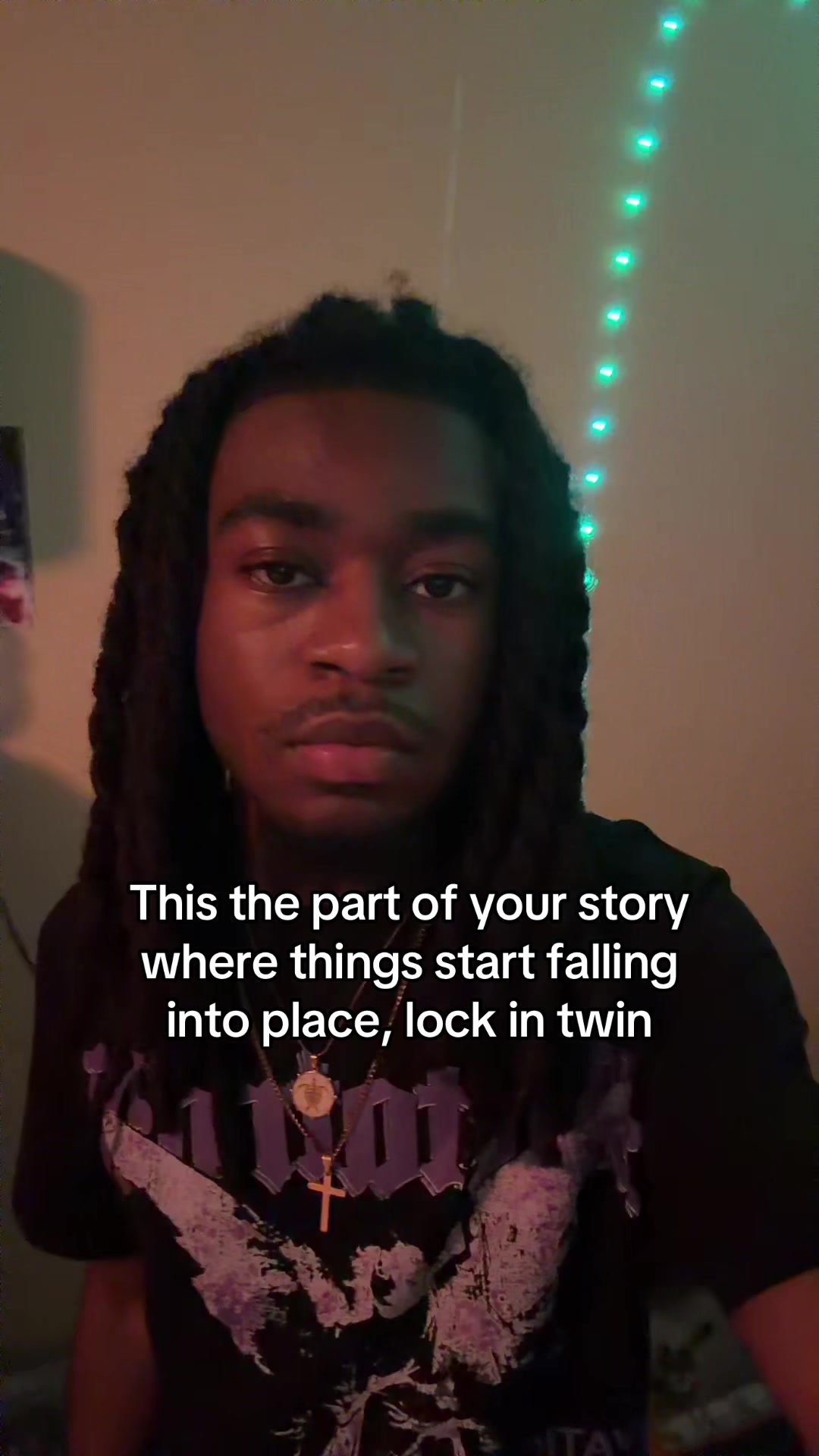 @👾
