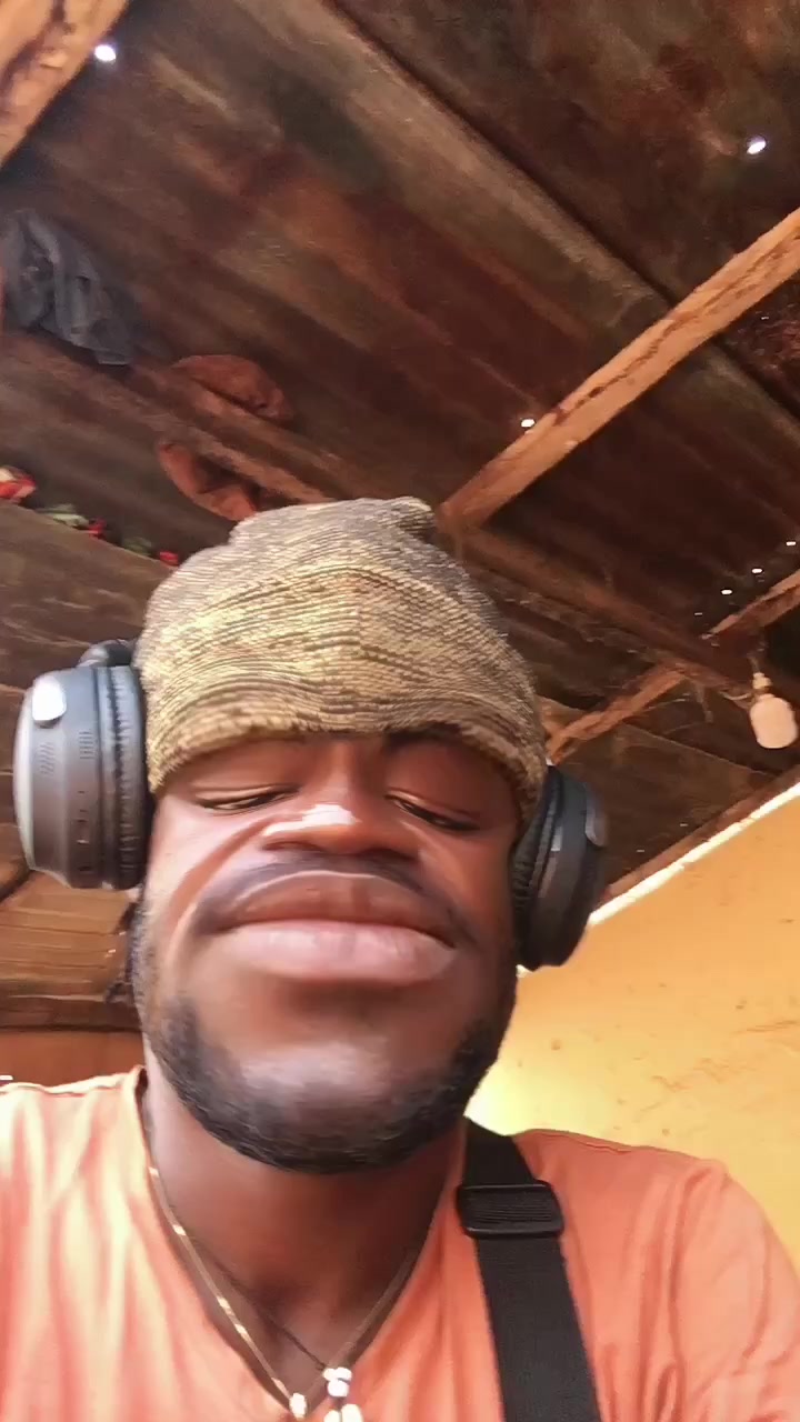 @Al_&Oacute;m&Ograve;_AdE👑
