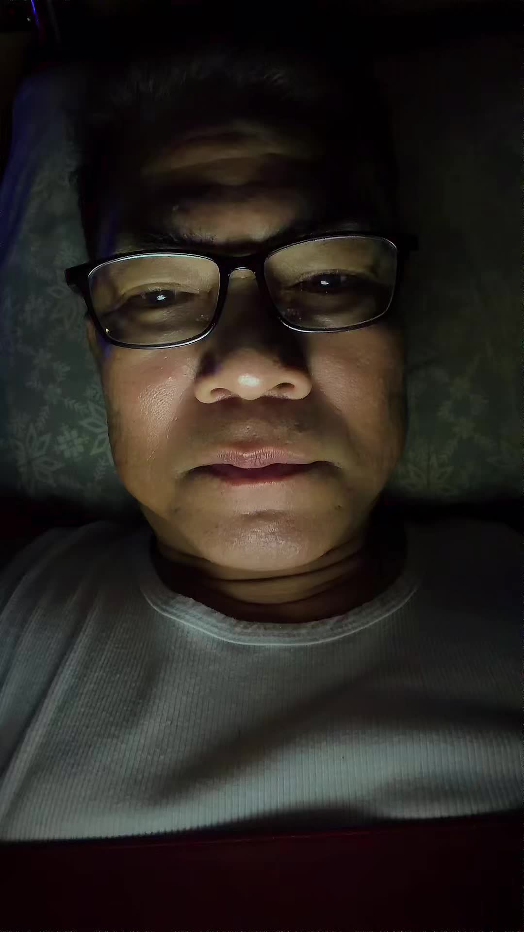 @Kneeroh