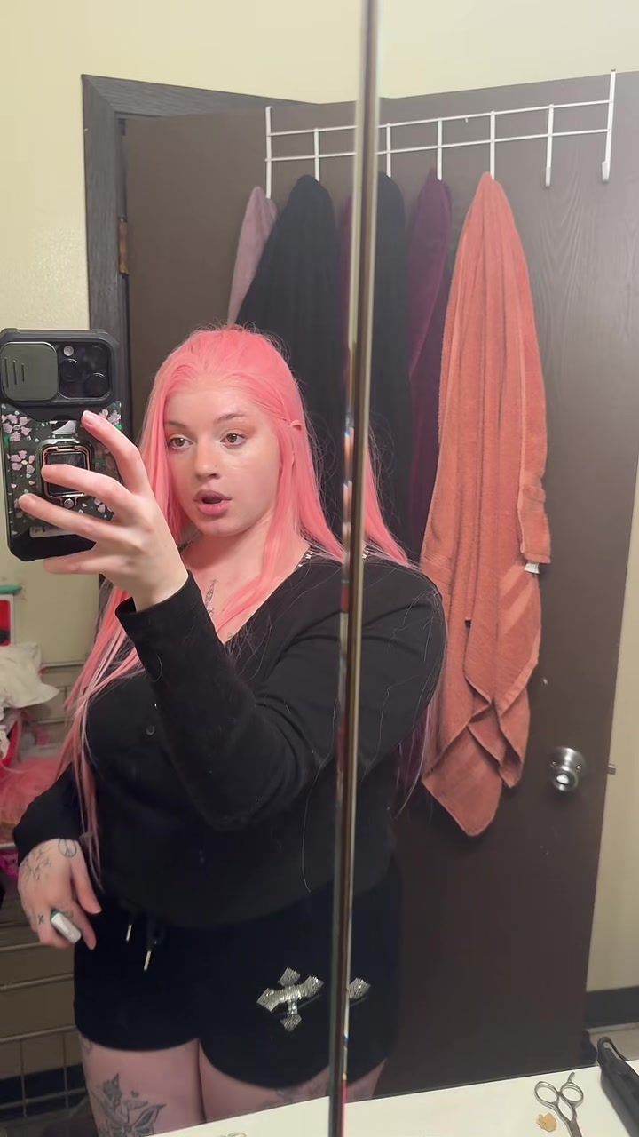@pale4moonlight
