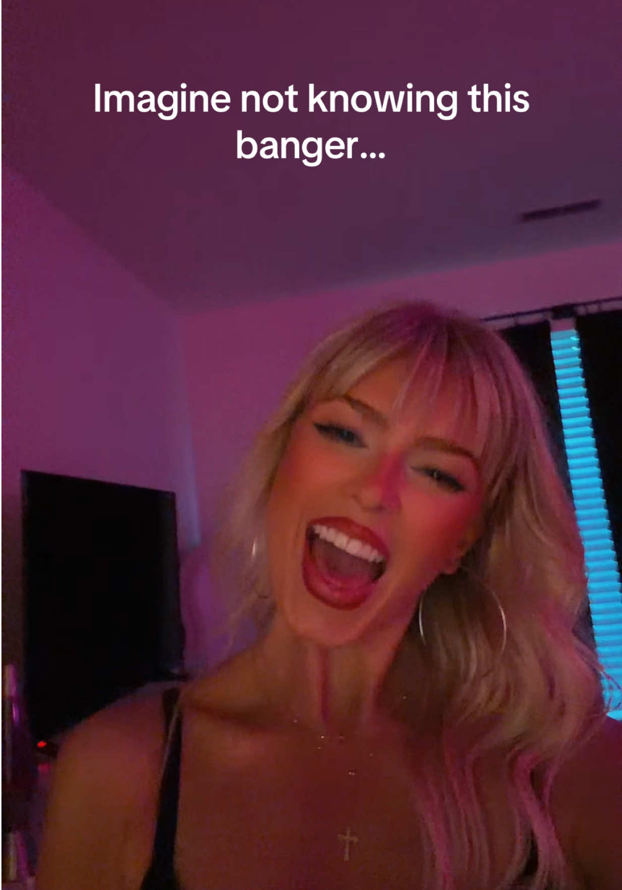 @SarahRockz