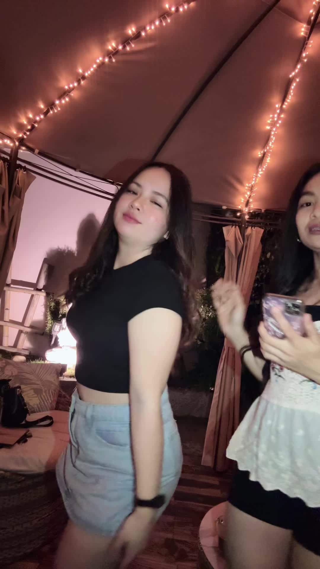 @Aleeza