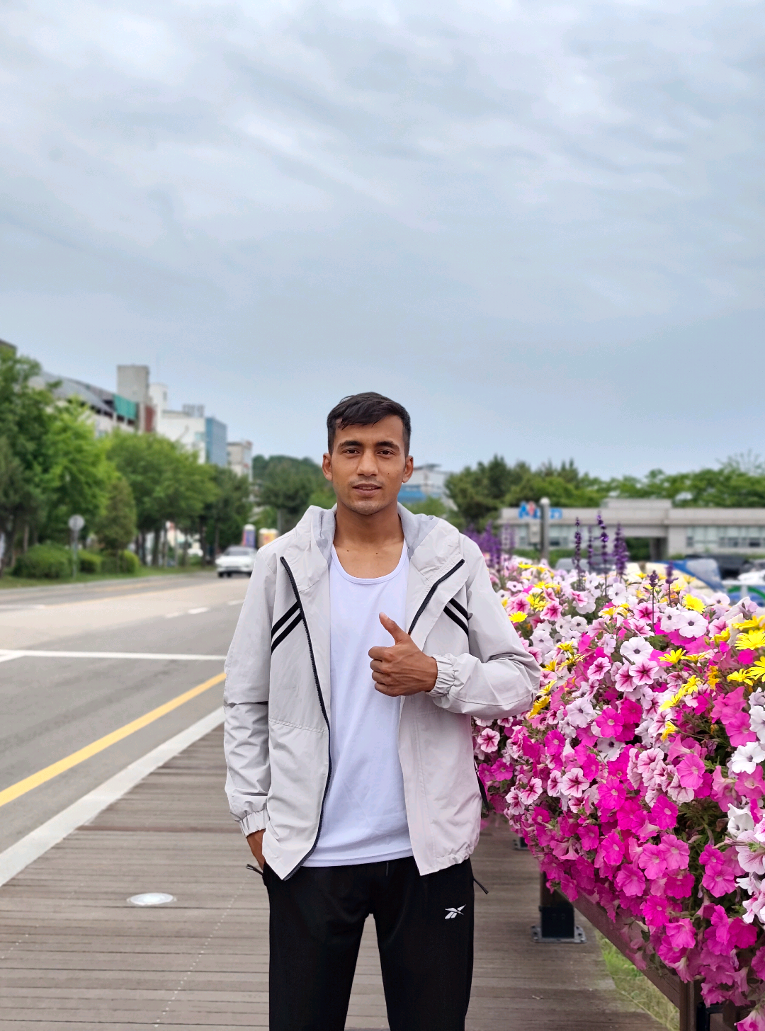 @☺️Nirajan07🇰🇷