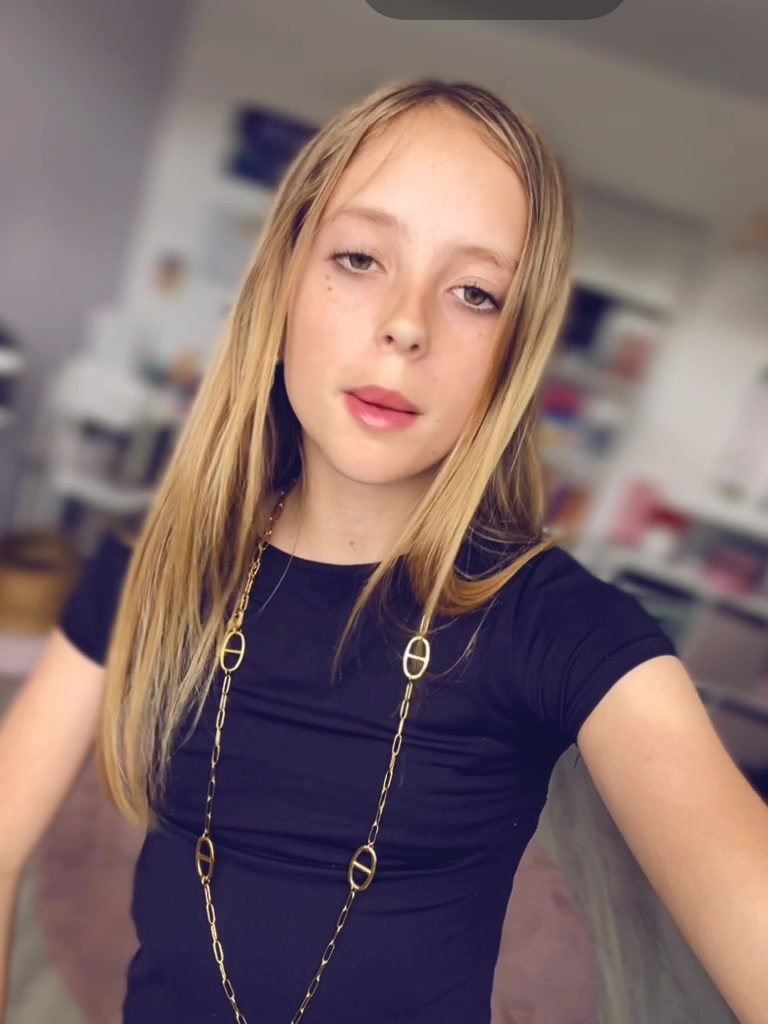 @𝐋𝐨𝐮𝐢𝐬𝐞💌