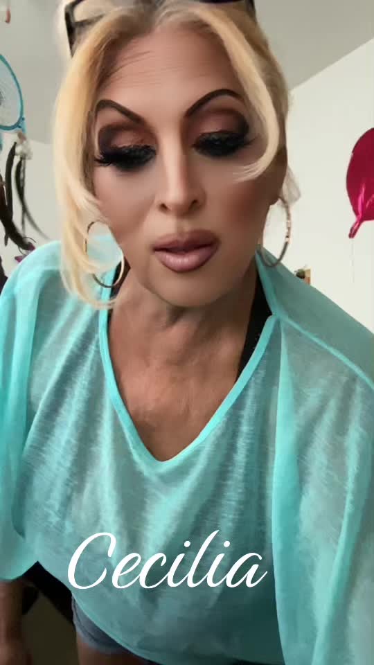 @CeciliaSheila