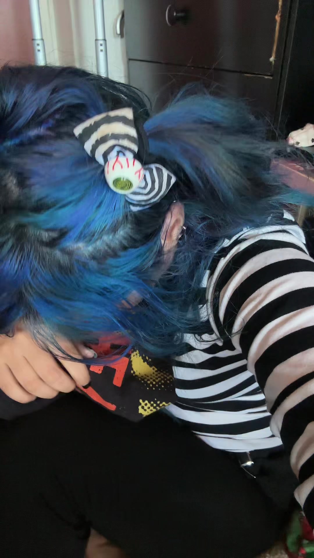 @dyinglivegirl