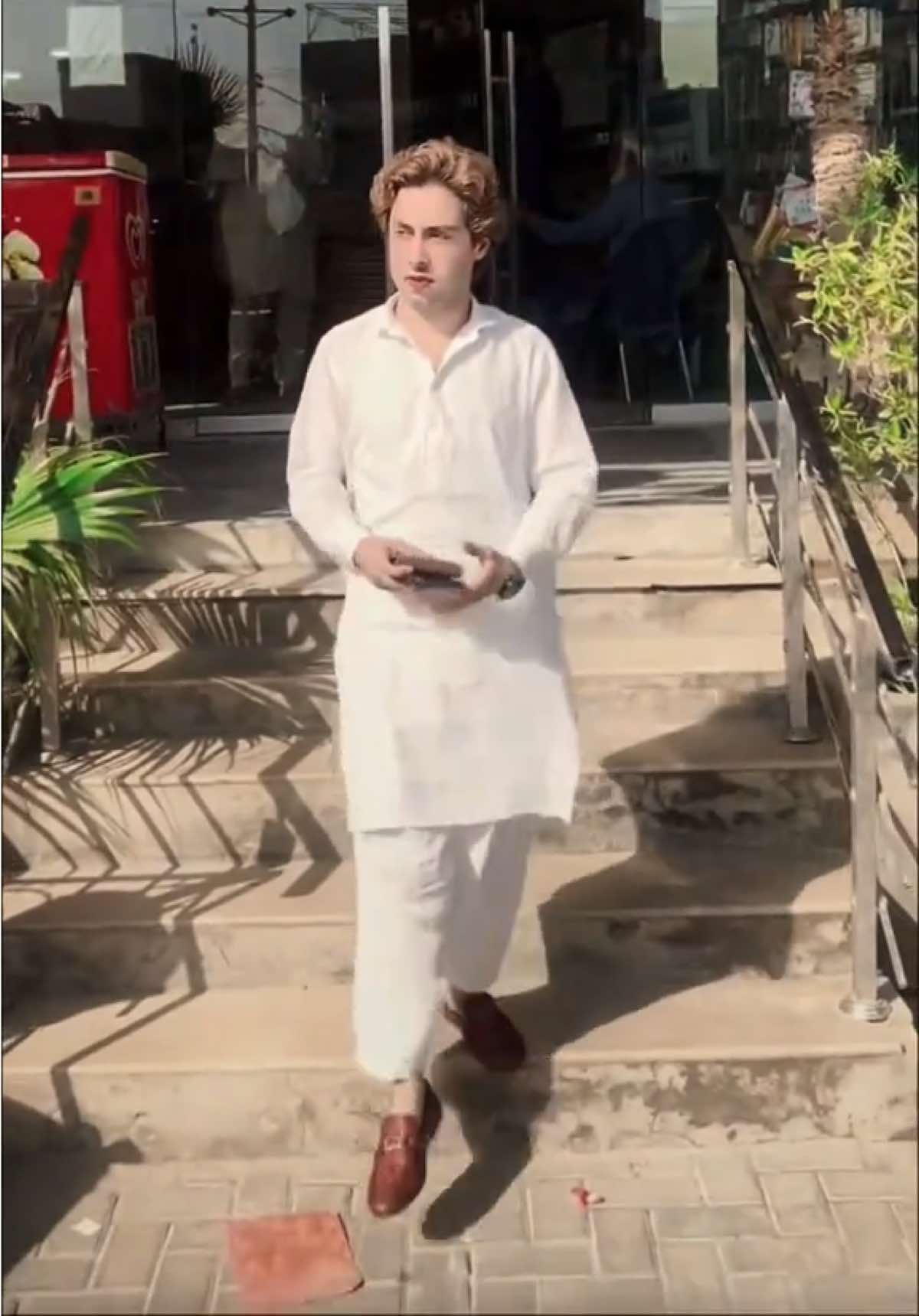 @Mubshar Bhatti
