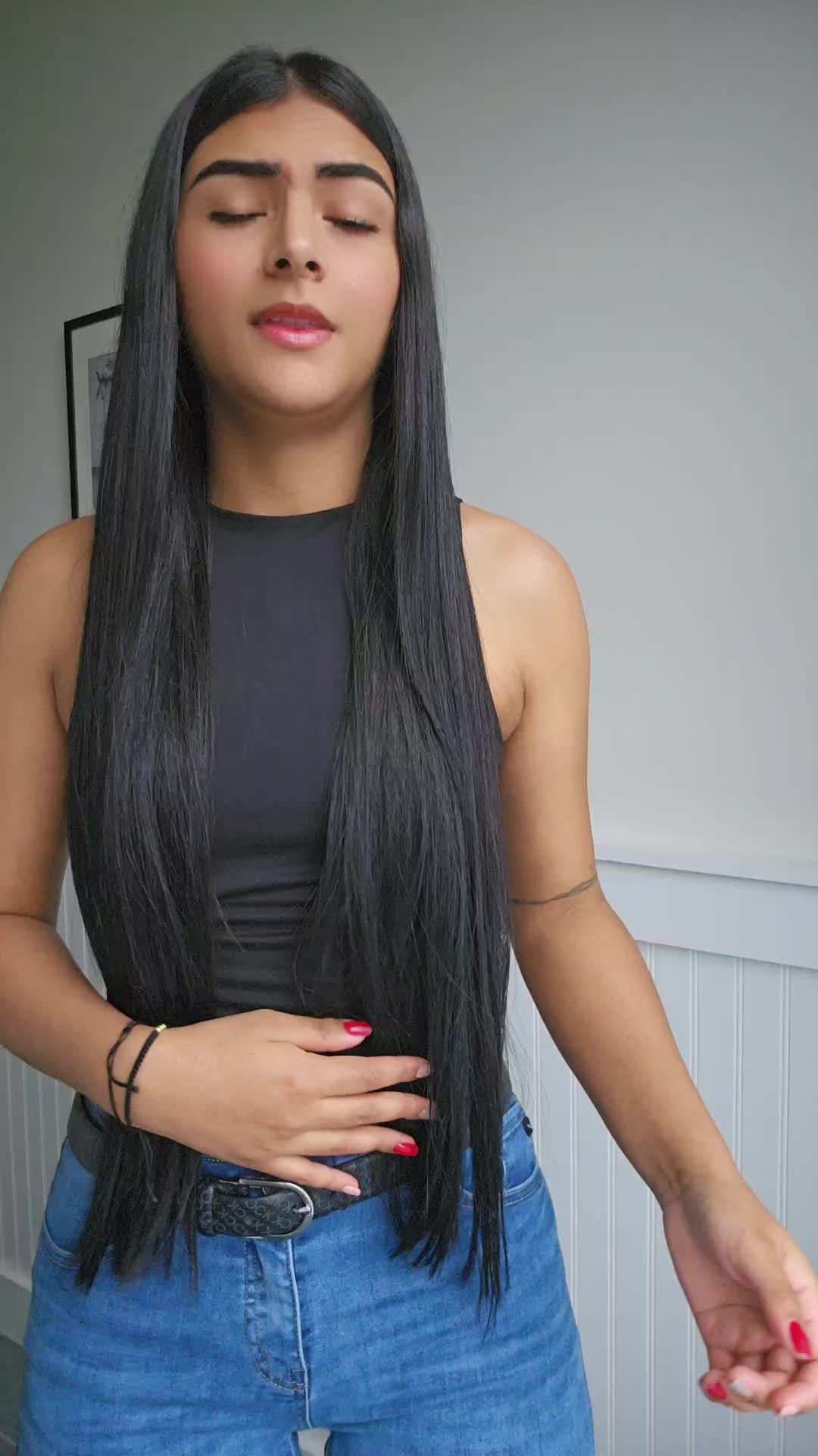 @oficial.yuliana