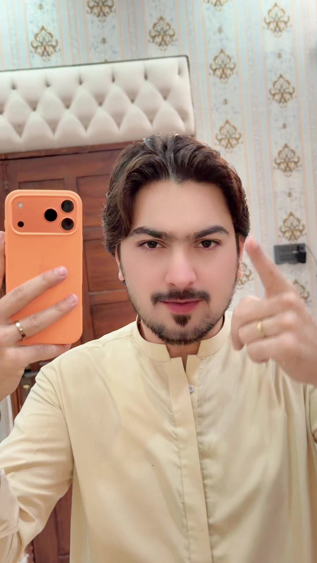 @Lala bhai 👑