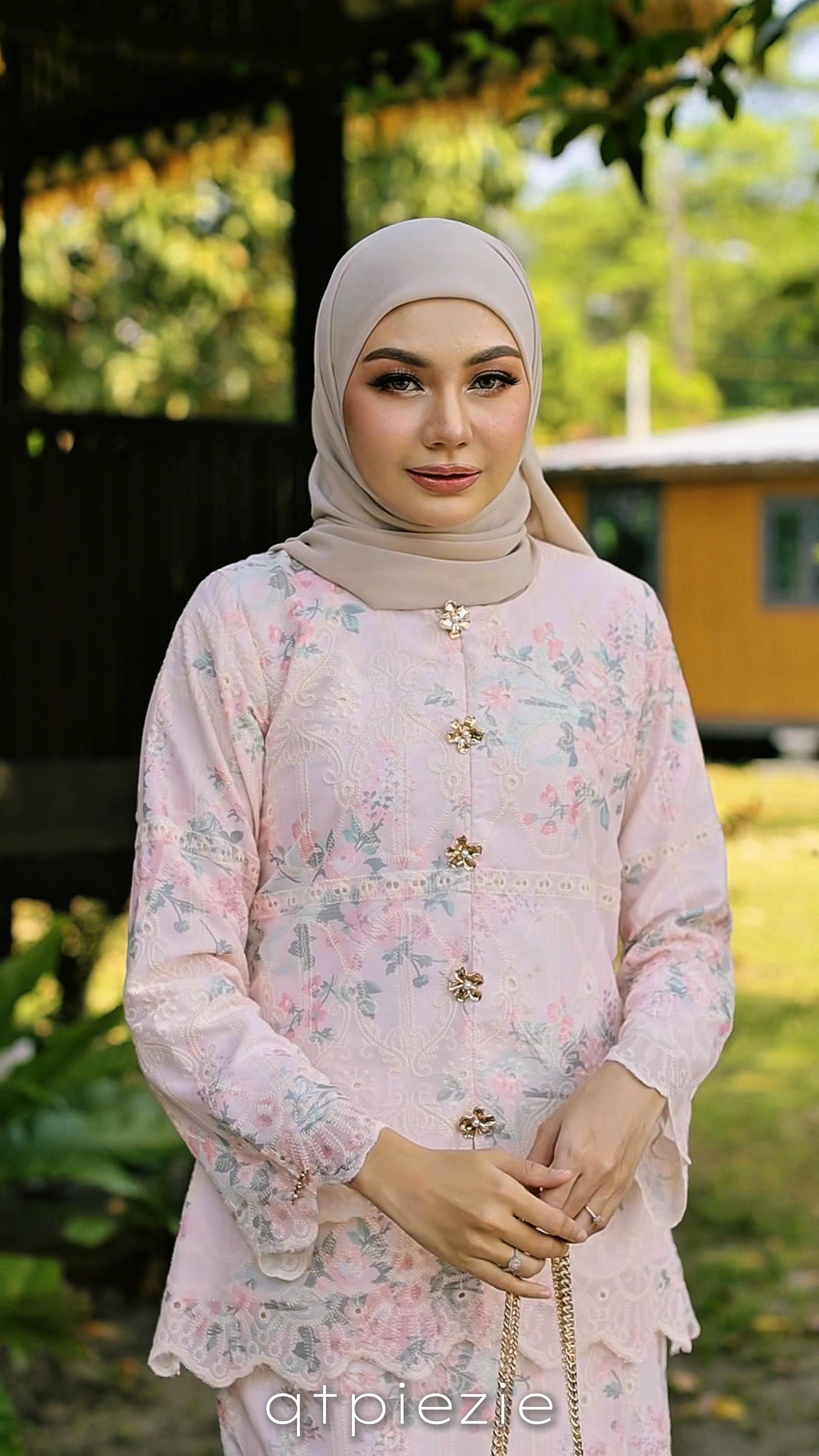 @￴Yoshi | Baju Kurung 🎀