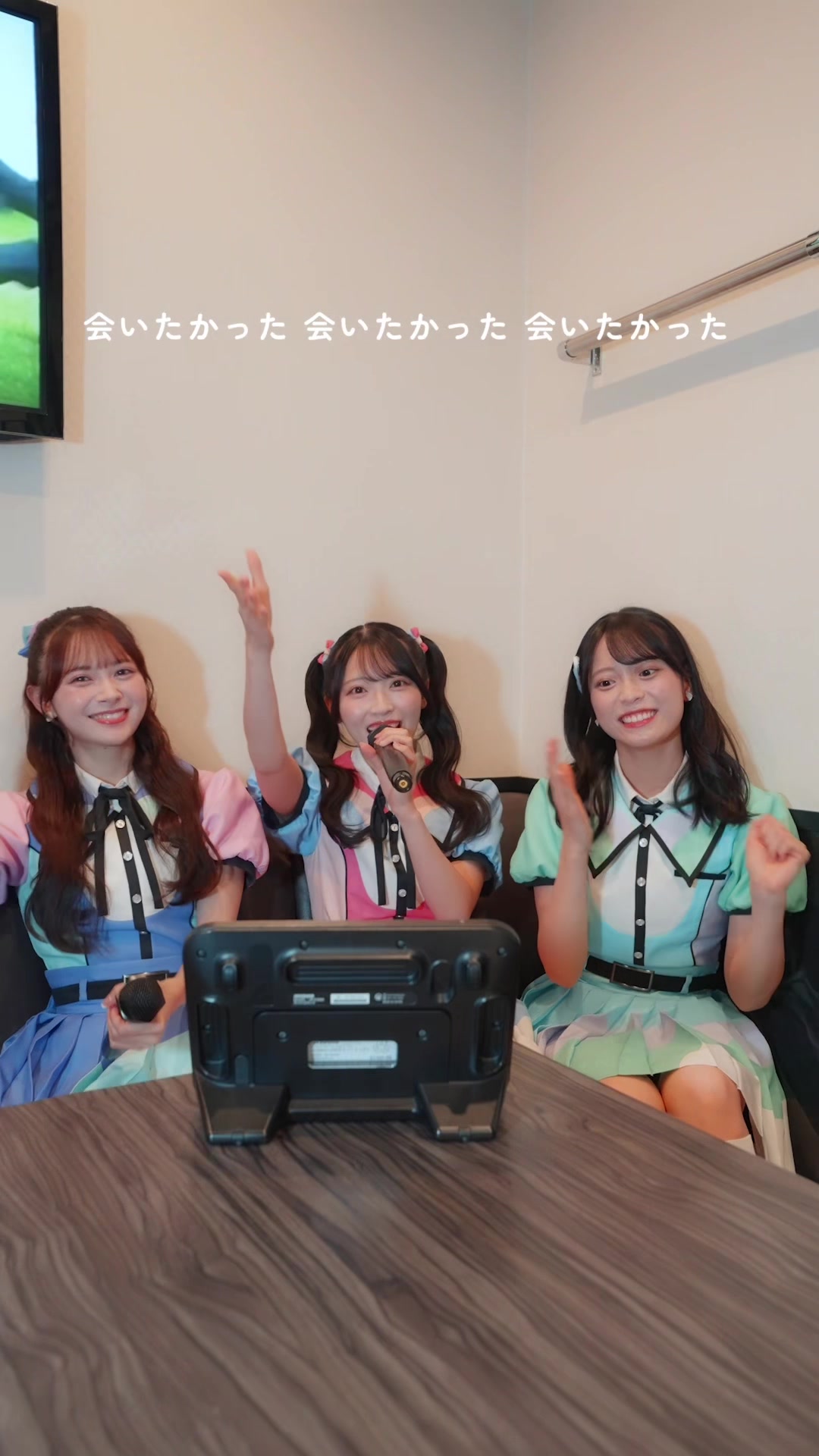 @AKB48