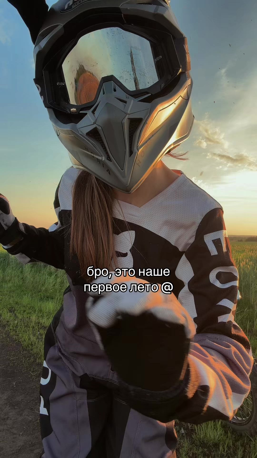 @юля bse