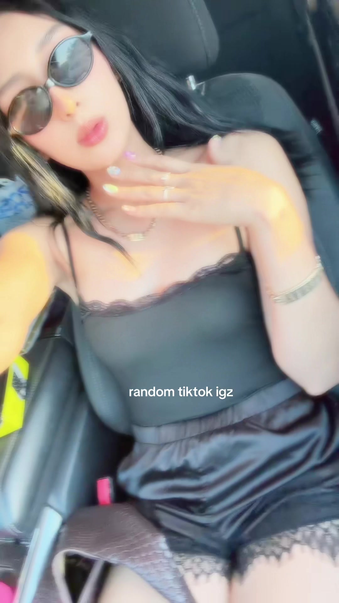 @yanelyzavala