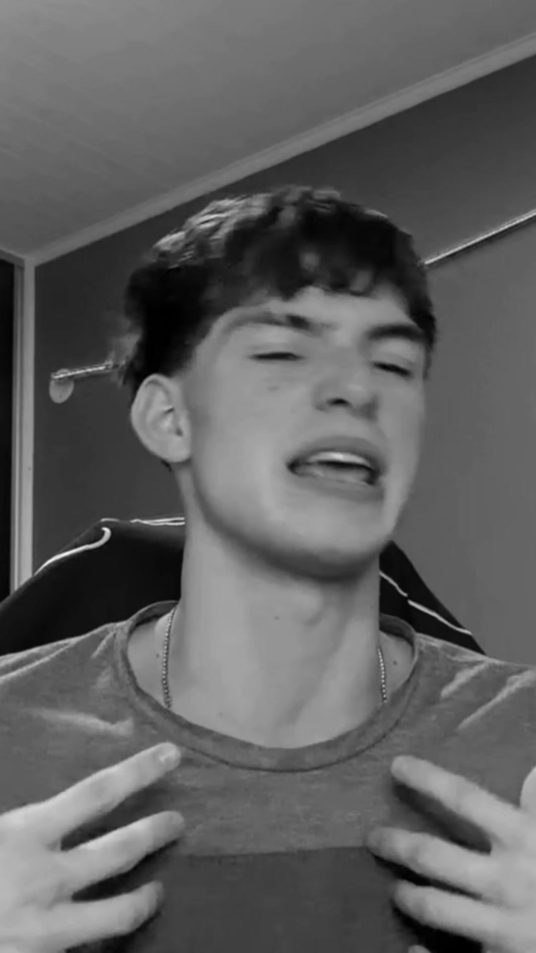 @aaron.shm. 🏳️
