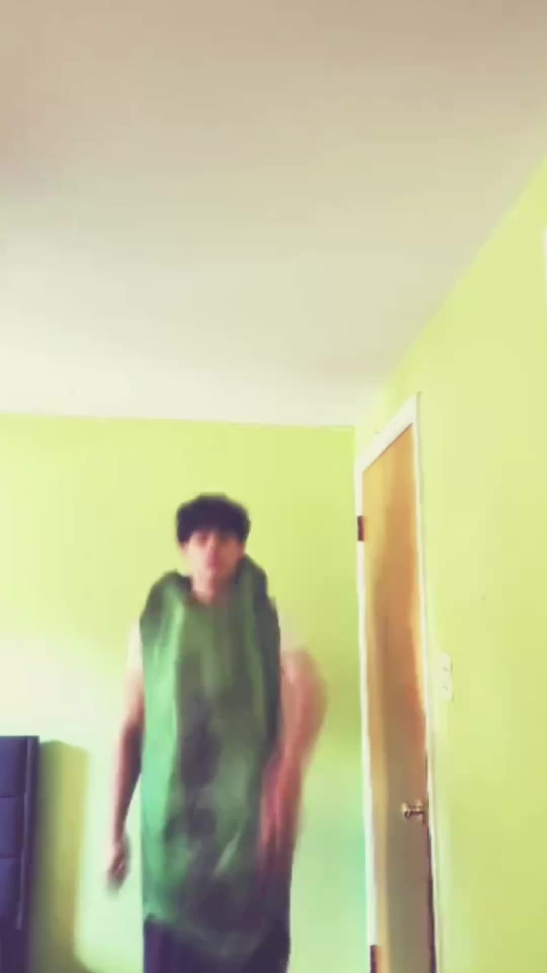 @Pregenantfurry