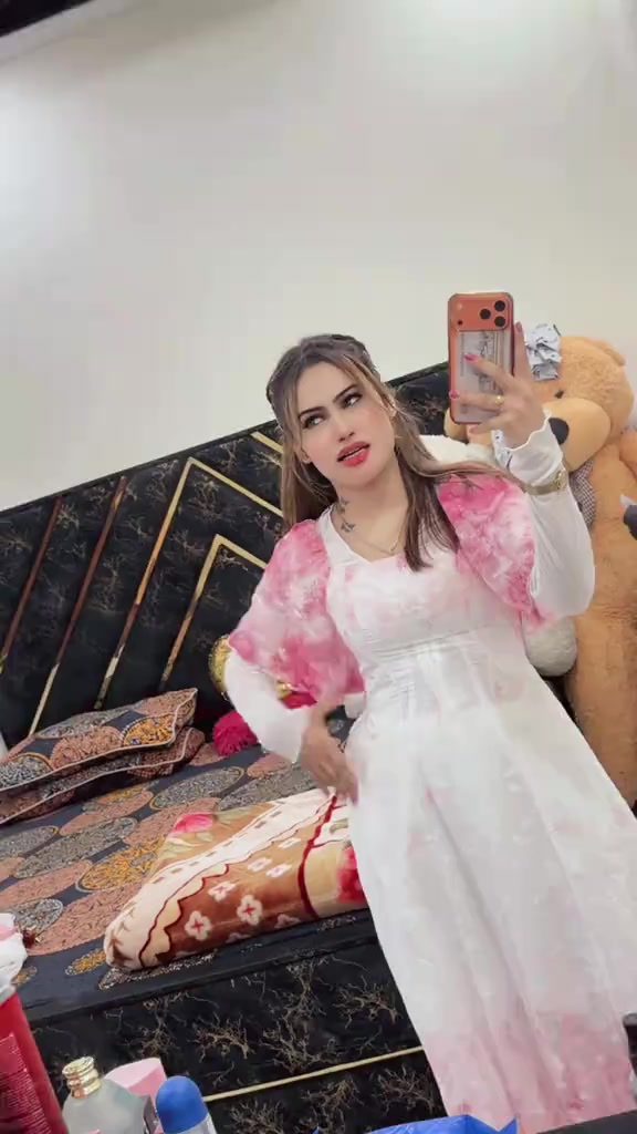 @sana Jan 🥀🫣