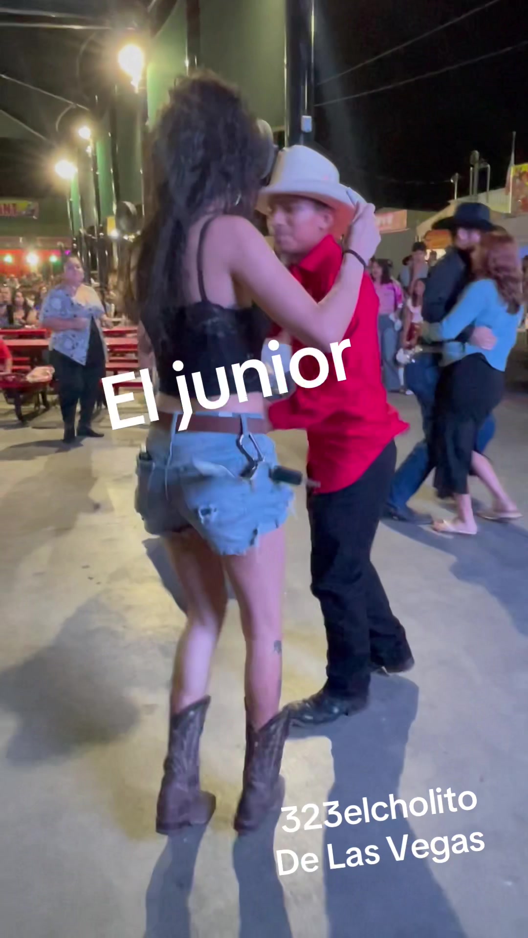 @323elcholito