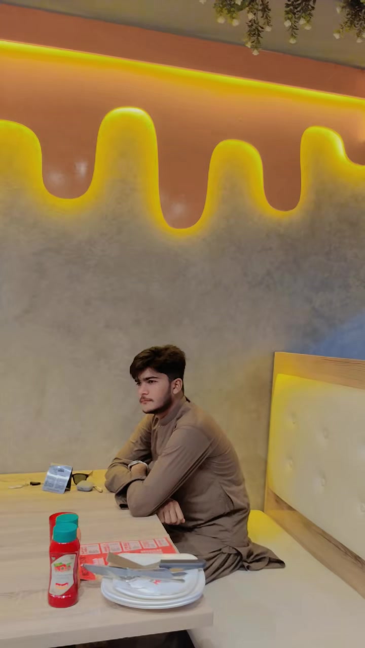 @It's_Umar.