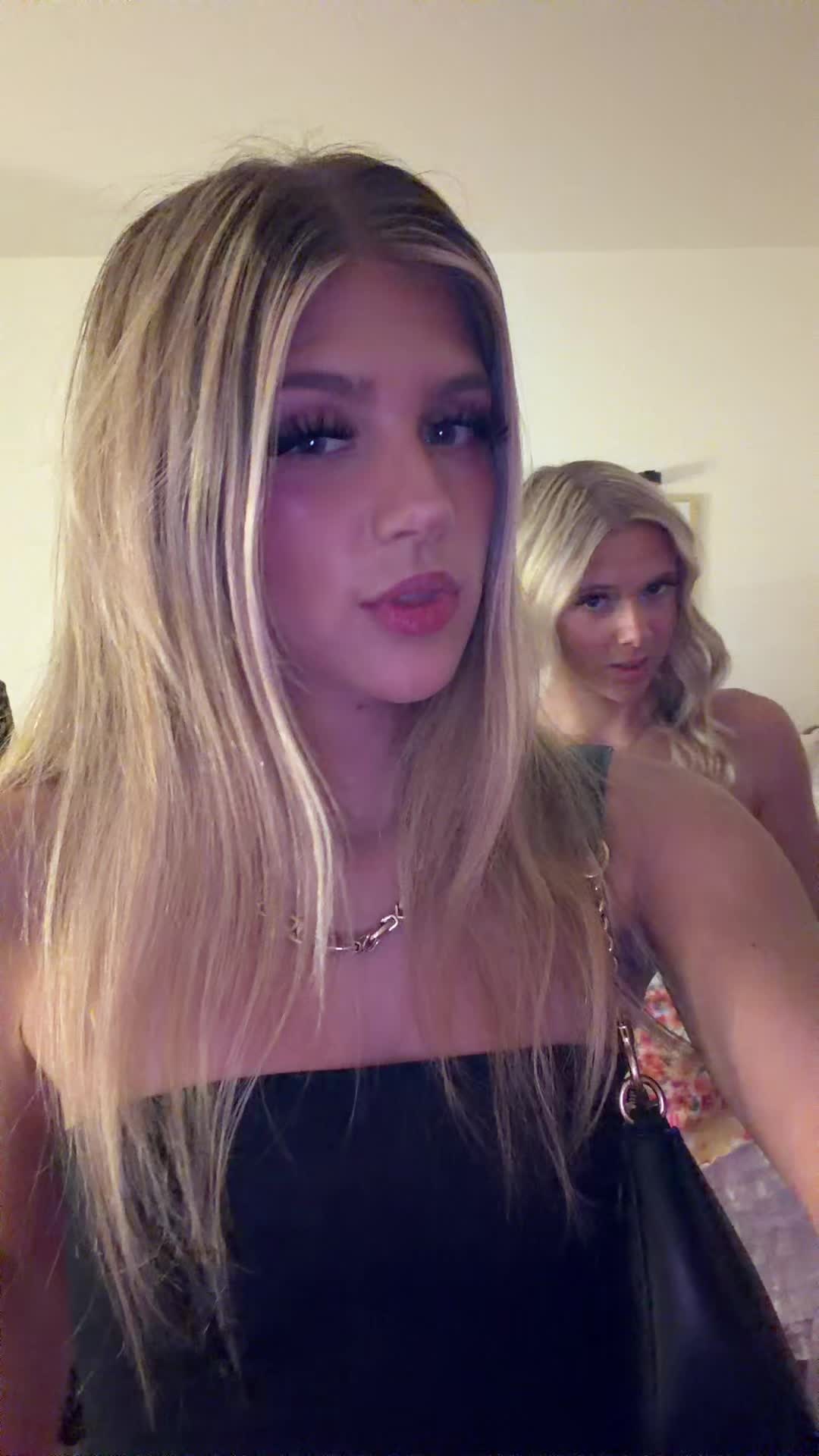@strawbbrryshortcakee