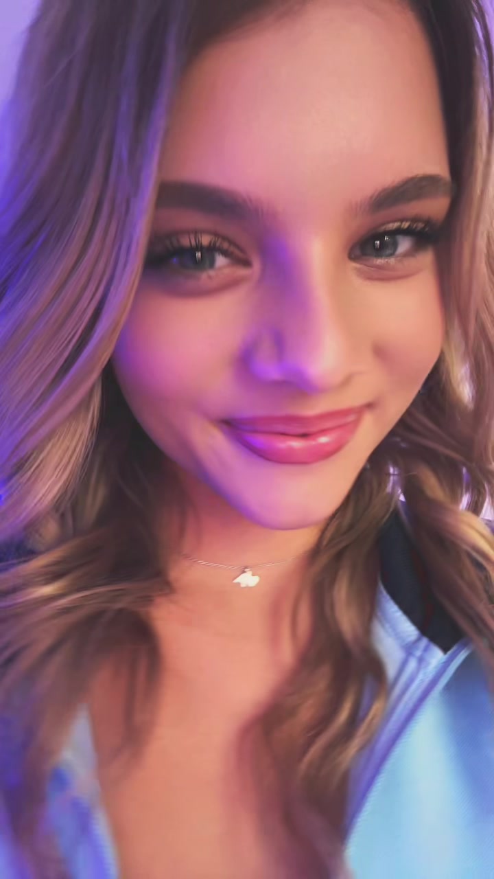 @𝑨𝒎𝒆𝒍𝒌𝒂 💗