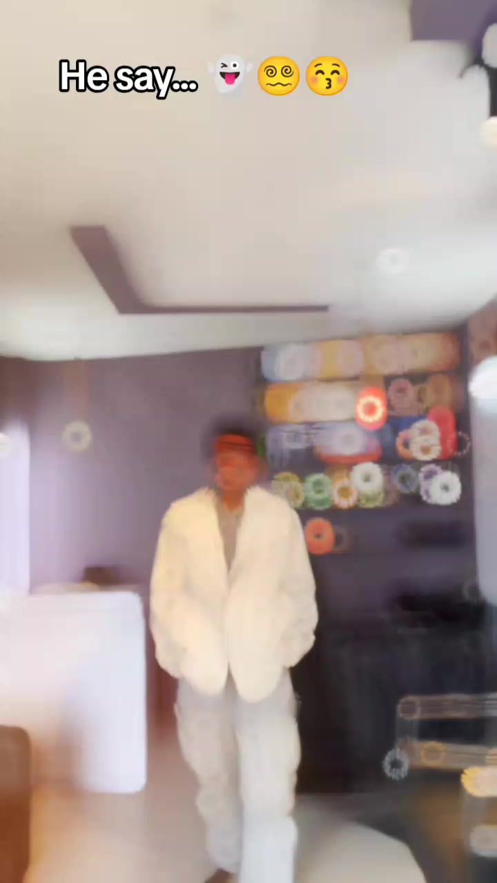 @⚜️