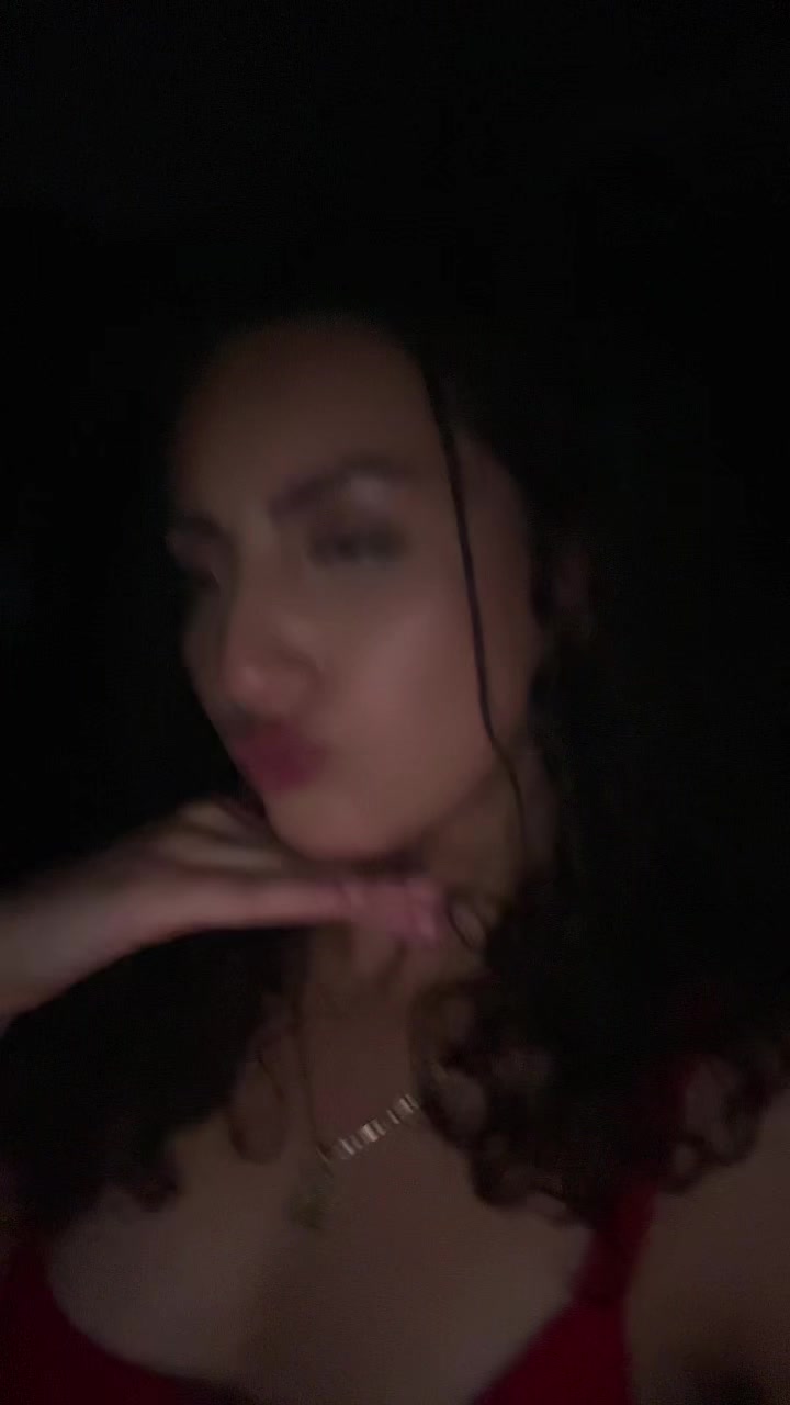 @simplycelivette