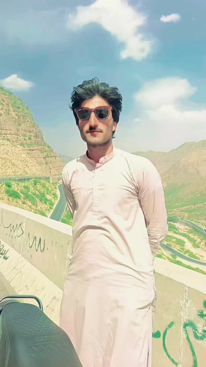 @عـــلــي بـــلـــوشـــي😘🖤