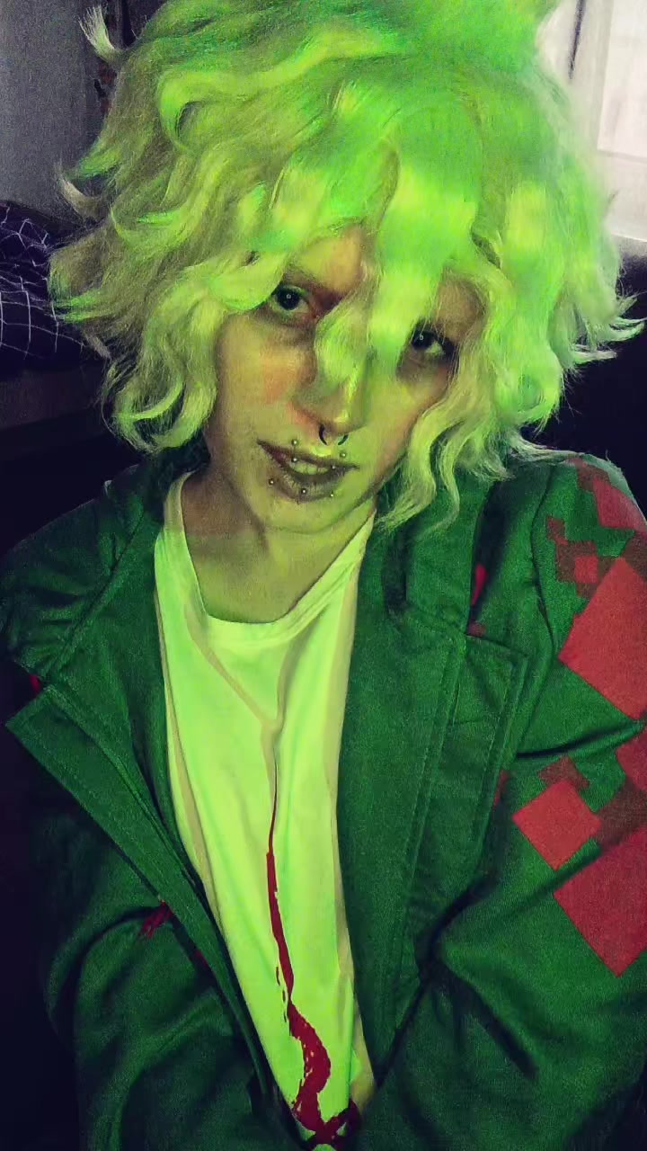 @⚰️