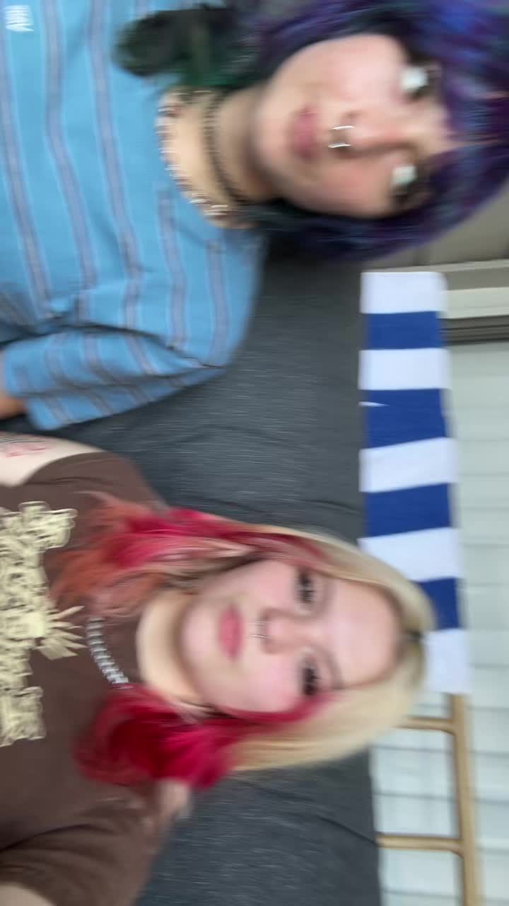 @:3